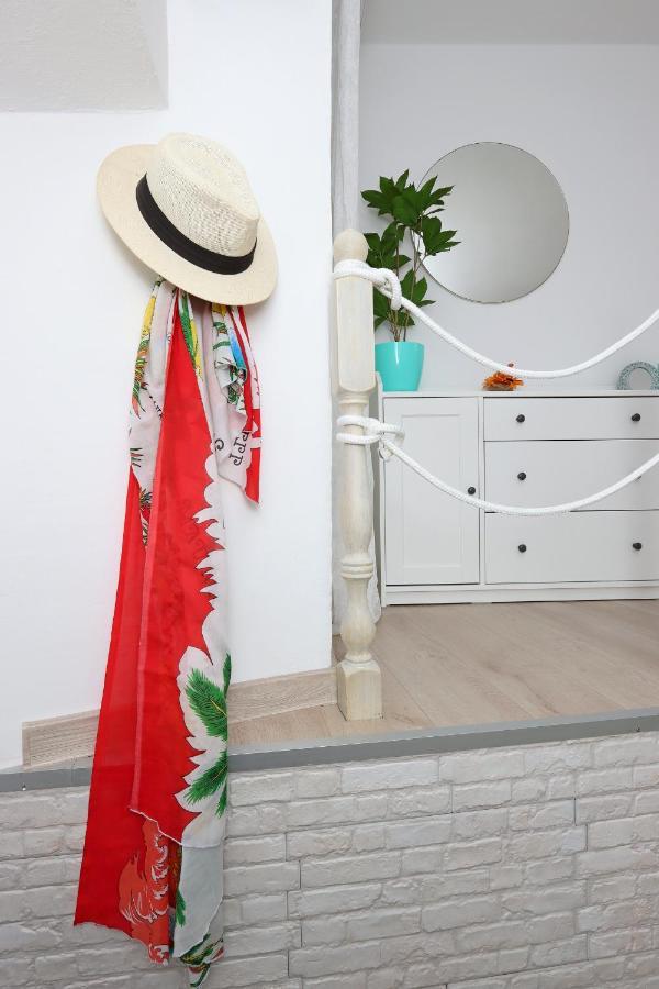 Sha La La - Charming, Unique Studio In A Historic Building Next To A Castle, Wifi, Smart Tv, Washer-Dryer Бакар Экстерьер фото